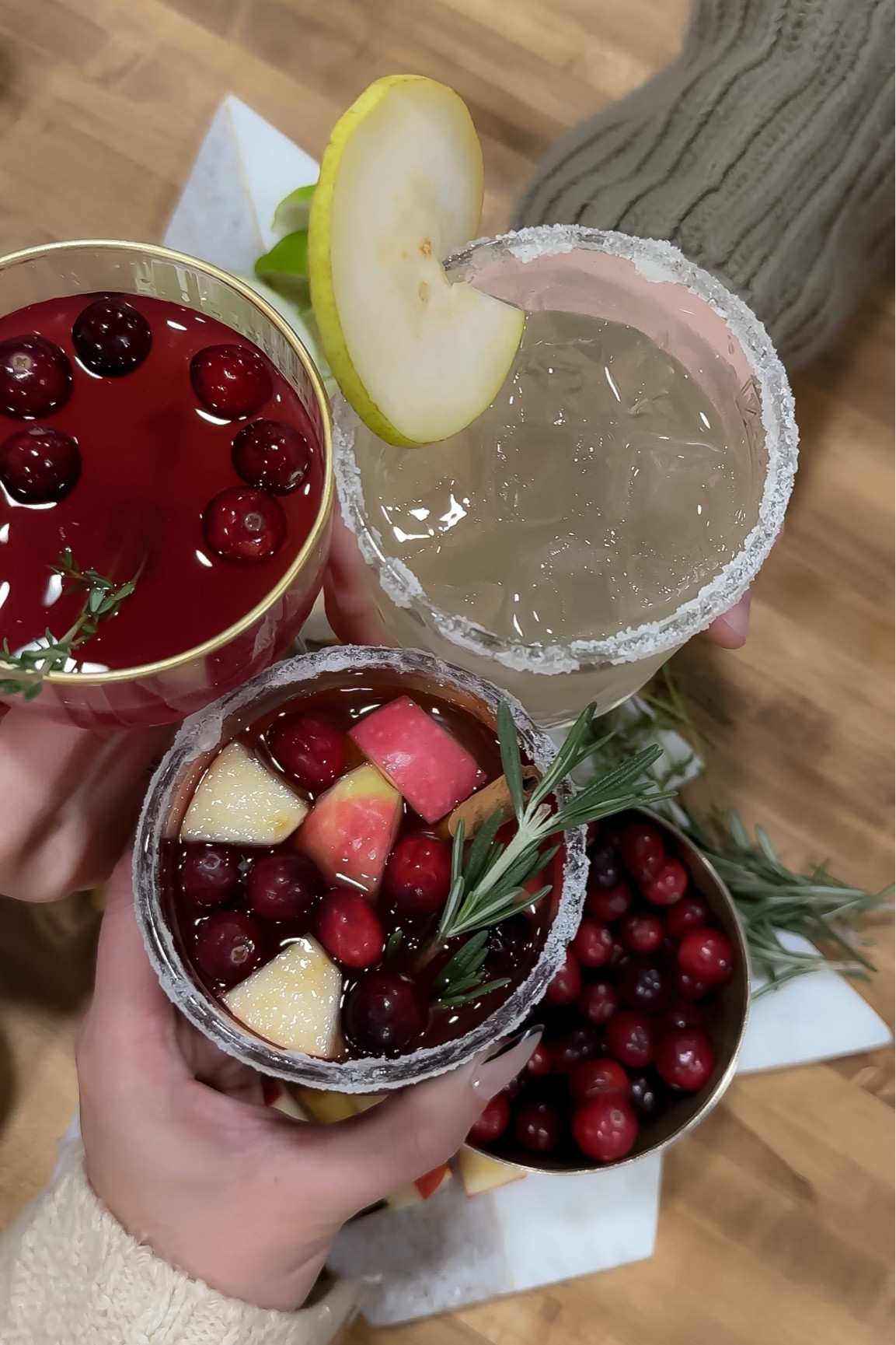 Hosting made easy this holiday season with my new @bartesian ! 🍸✨ 

This genius machine creates bar-quality cocktails on demand, and each capsule is mixologist-designed with real juices, extracts, and bitters—no artificial colors or ingredients! Thank you Bartesian for making every holiday moment merry & bright! 🎄🎉 

Everything you need is linked in my LTK at liketk.it/loganmmaggio @shop.ltk 

#HolidayHosting #Bartesian #Sponsored #CocktailPerfection #Cheers #NoArtificialIngredients #LTK #liketkit #girlsnight #girlsnightin #homebar #holidayseason #holidaydrinks #giftideas #giftidea 

#LTKParties #LTKGiftGuide #LTKHoliday