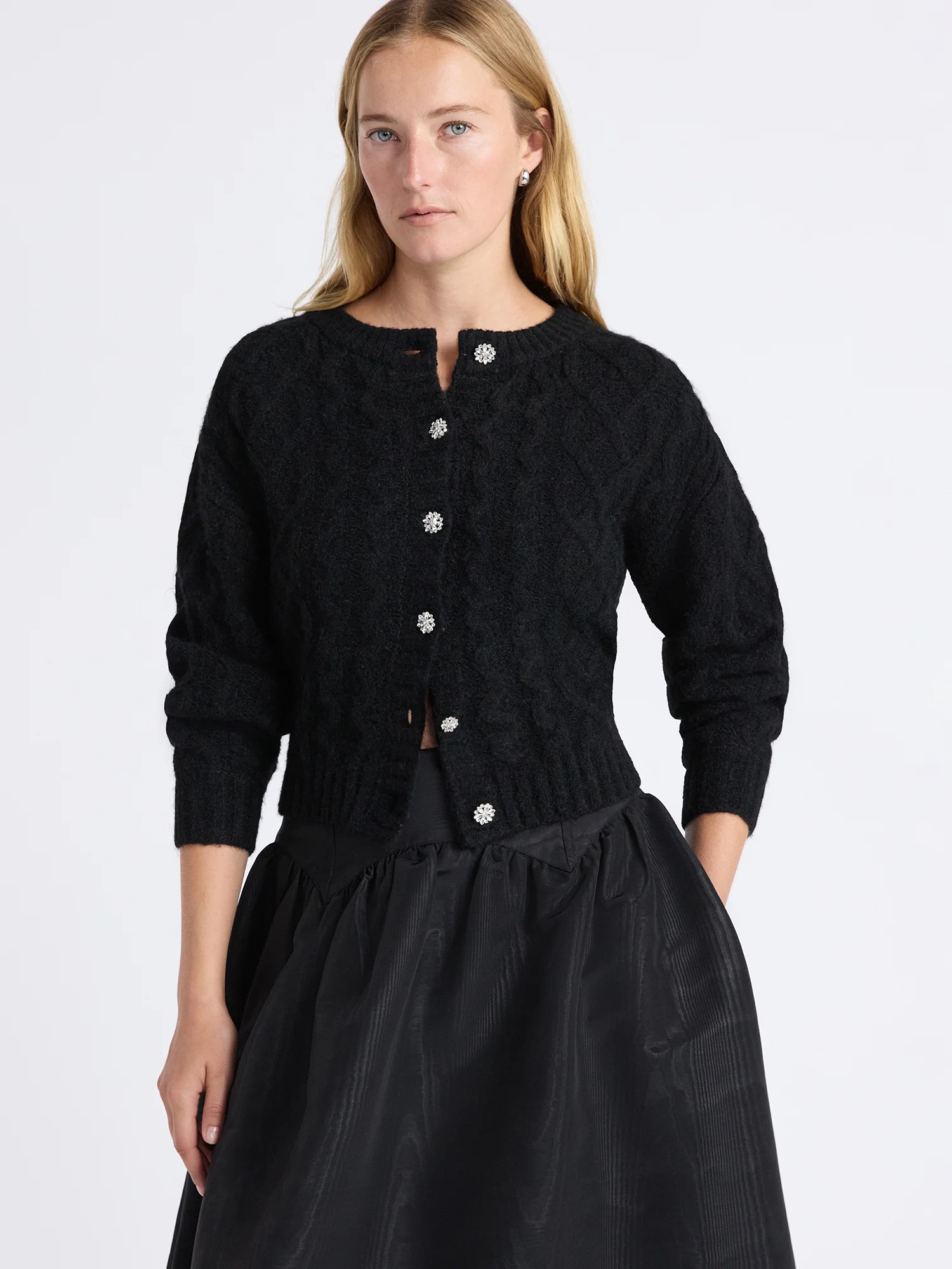 Free Assembly Women's and Women's Plus Cropped Cable Cardigan Sweater, Midweight, Sizes XS-4X | Walmart (US)