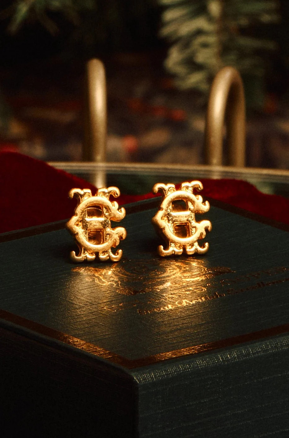 HC Cufflinks (Vintage Gold) | Holland Cooper