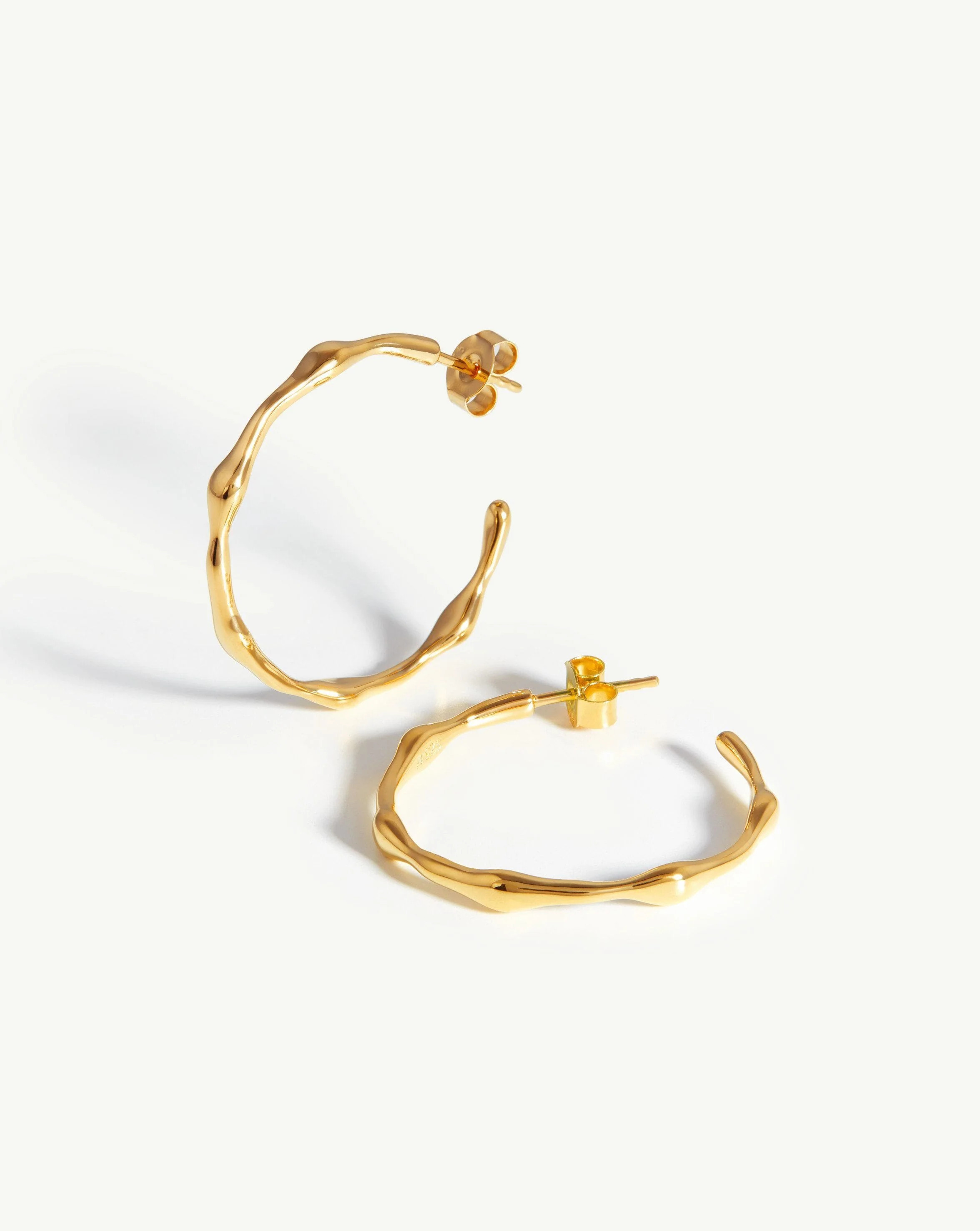 Medium Molten Hoop Earrings | Missoma