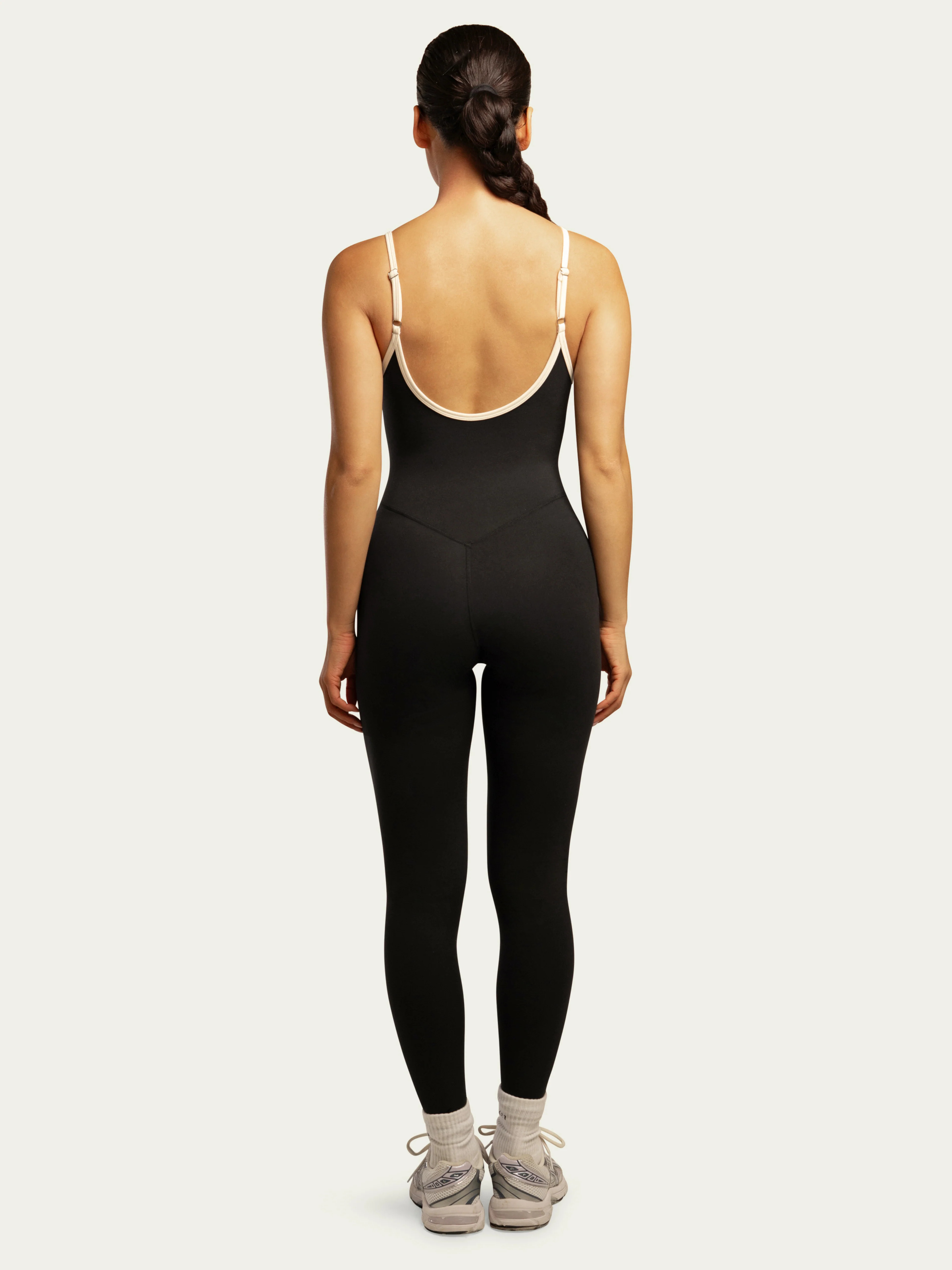 The Onesie / Black-Cream | 437