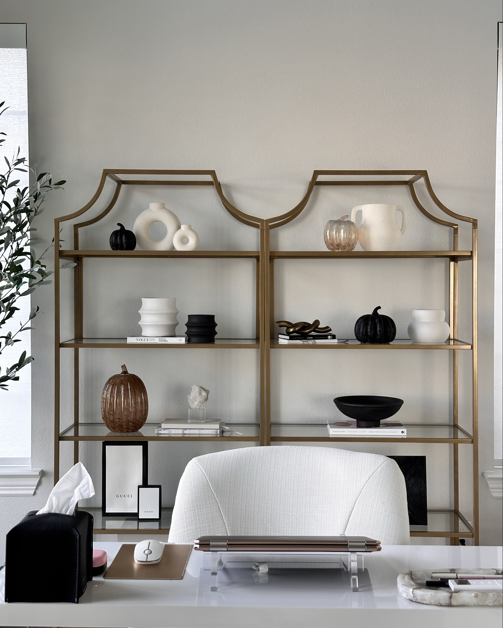 Home office Fall decor. A mix of moody neutrals. 

Fall decor, Fall home decor, neutral home, shelf styling, home decor

#LTKFindsUnder50 #LTKSeasonal #LTKHome