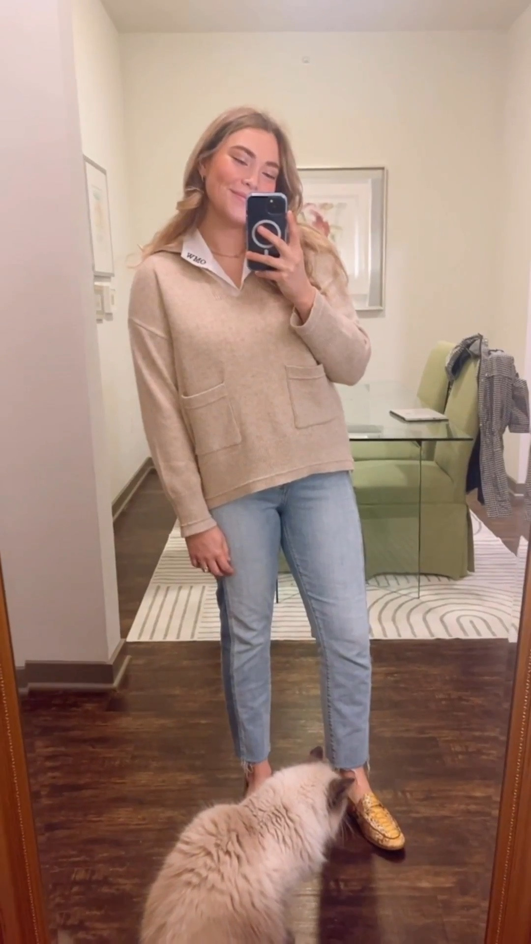 As someone who runs warm but still wants the layered look …. I love these false collar options (monogrammed of course)! And a jean that has some character (these are last year Gap but I’ve linked some cute alternatives)


#LTKFindsUnder50 #LTKWorkwear #LTKSpringSale