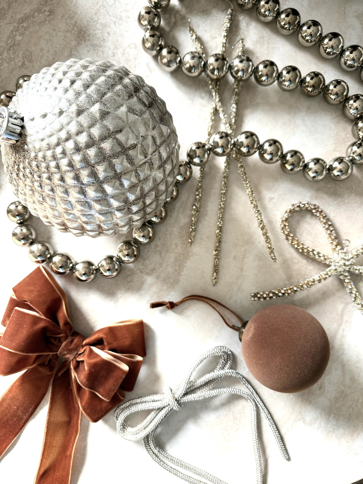 ✨LUXE HOLIDAY EDIT · VELVET & SILVER TRIM✨ A curated mix of velvet bows, metallic garland, and silver ornaments that bring an understated luxury to holiday styling. The warm copper tones and reflective silvers create the perfect balance of modern glamour and timeless tradition.

#TheHillaryStyle #LuxuryHomeDecor #HolidayDecor #ModernChristmas #NeutralHoliday #VelvetBows #SilverOrnaments #DesignerLookForLess #ElegantDecor #ChristmasInspo #MinimalistHoliday #HolidayAesthetic #InteriorInspo #TimelessDesign #AmazonFinds 

 #LTKHoliday #LTKSeasonal #LTKOver40