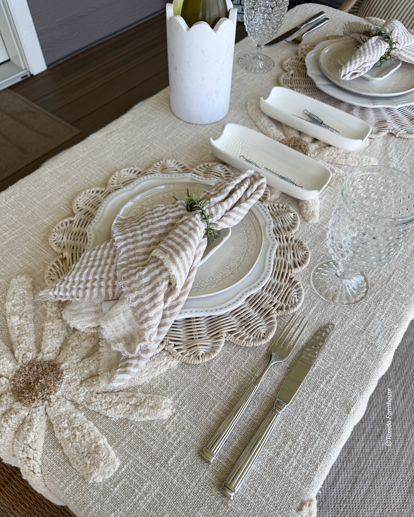 If you love to entertain outdoors in the summer, but don’t want a permanent table set up, try a pretty throw on a foldable table.

Add a rattan charger and a striped, linen napkin for all the summer feels! Hobnail glassware is always beautiful, especially with a marble wine chiller. And how cute are the sweet corn dishes? I use the appetizer plates for rolls and they make a great bone plate as well.

@Wayfair has a great selection of products for effortless, stylish, summer entertaining!


#ad #wayfair #wayfairpartner
#wishyouwerehere #outdoor