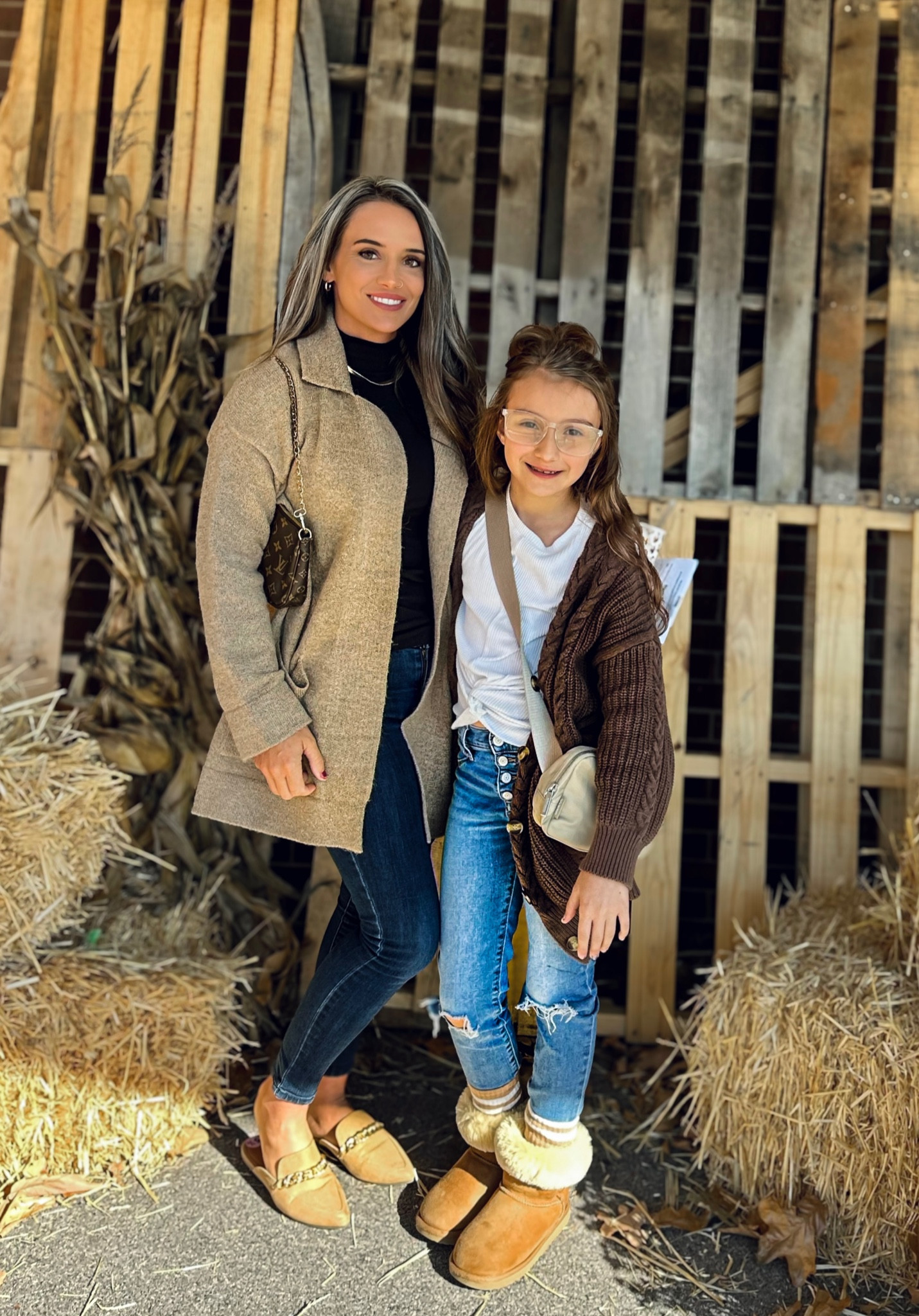 Church outfit:
Cardi coat- xs
Walmart Mock neck tee- sm
Louis Vuitton pochette 

#LTKstyletip #LTKSeasonal #LTKfindsunder50