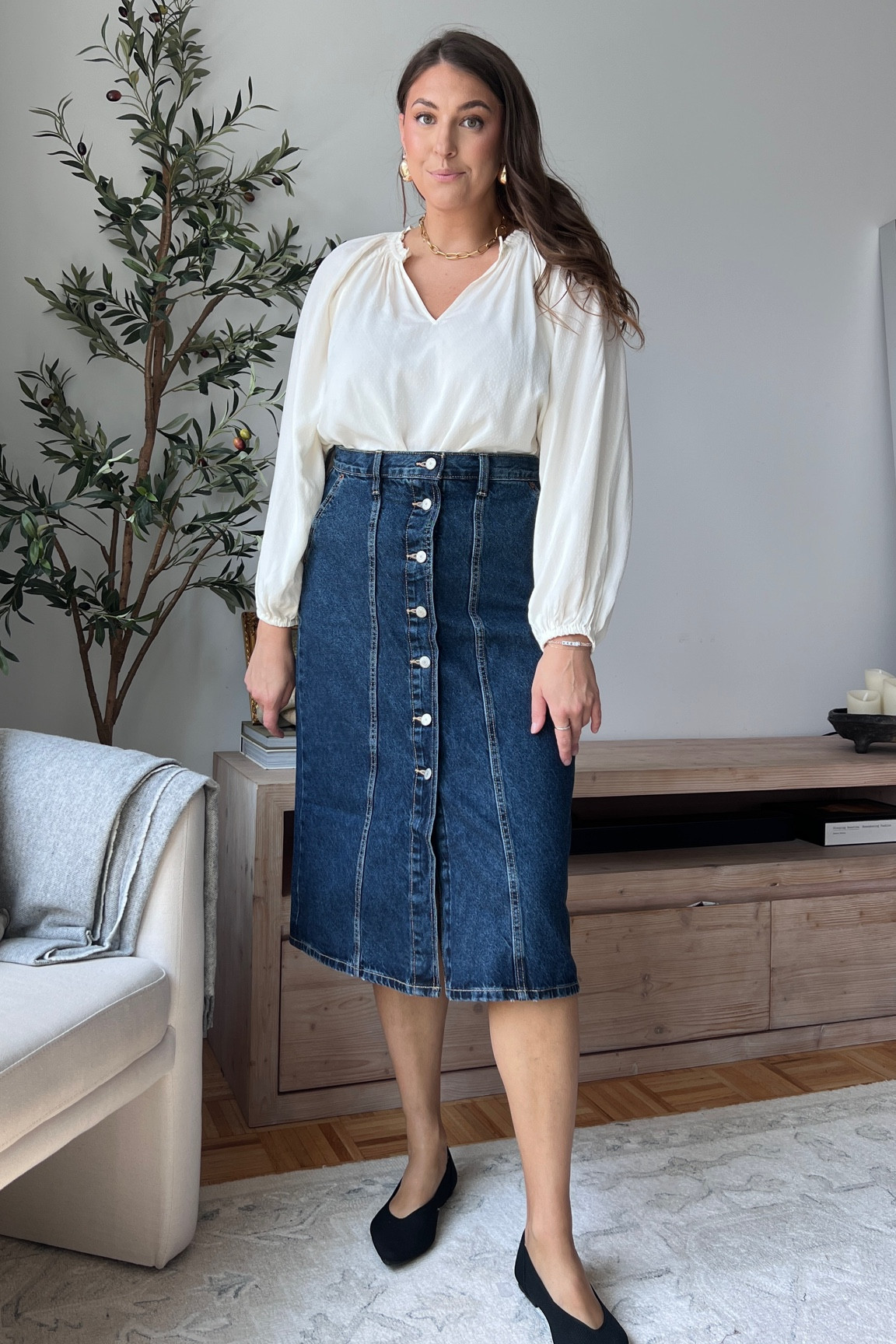 Old navy new fall arrivals 


Denim midi skirt | size 10 fashion | size 10 | Tall girl outfit | tall girl fashion | midsize fashion size 10 | midsize | tall fashion | tall women | 

#LTKMidsize #LTKFindsUnder50 #LTKStyleTip