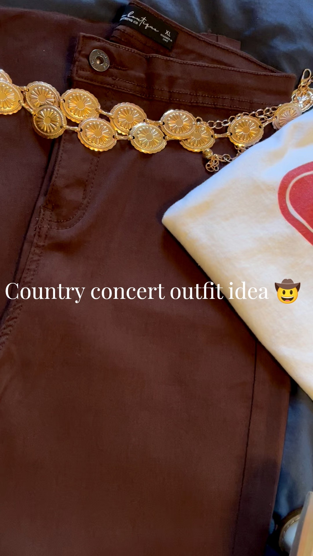 Country concert outfit bundle. You choose the flare jeans (that feel like leggings) and they send you a mystery graphic tshirt 


#LTKootd #LTKMidsize