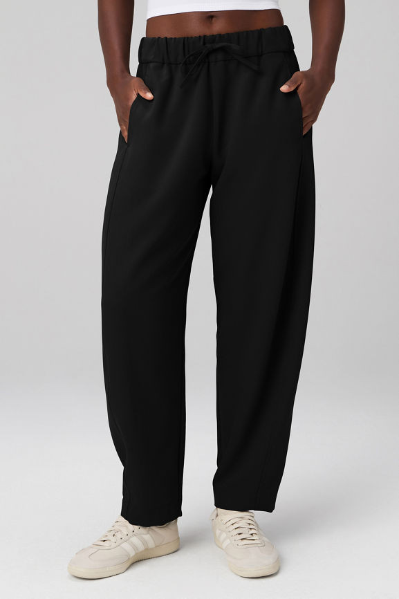 Easy Twill Mid Rise Barrel Pull-On Ankle Pant | Fabletics