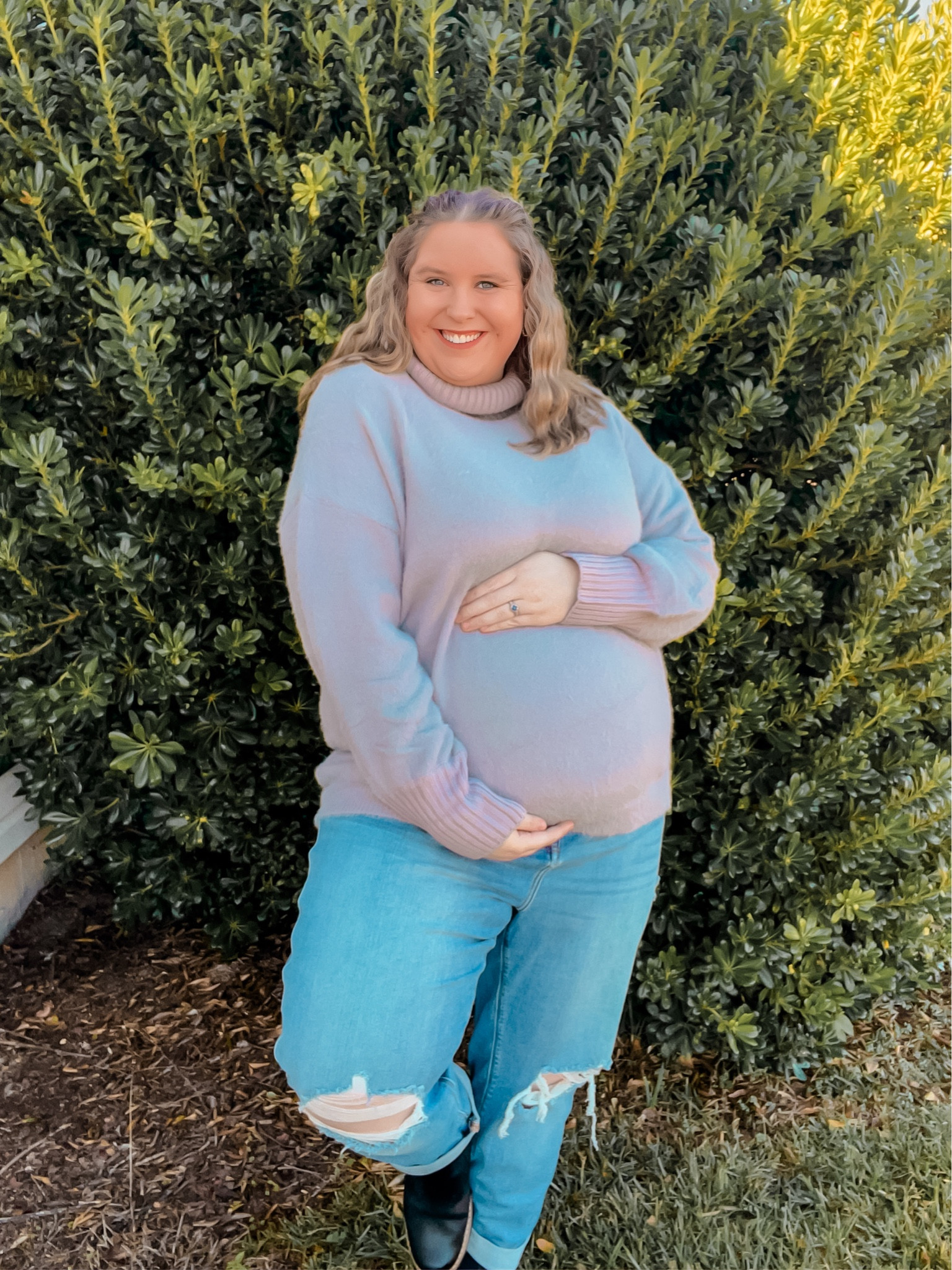 plus size // plus size maternity // maternity // bump friendly // maternity jeans 

#LTKbump #LTKplussize