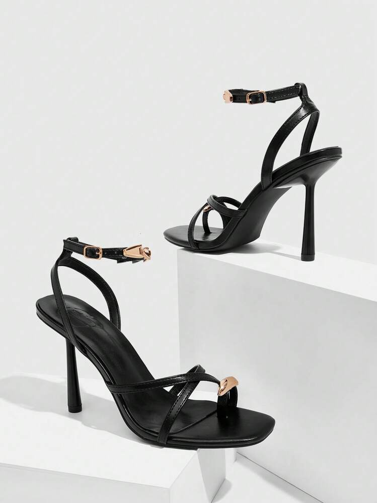 CUCCOO SZL Modische Schwarze Metall-Ring-Knöchelriemen-Sandalen Mit Metall-Deko, Sexy Quadratische Zehenspitze, Schmale High Heels, Geeignet Für Büro, Date, Party, Hochzeit, Urlaub | SHEIN