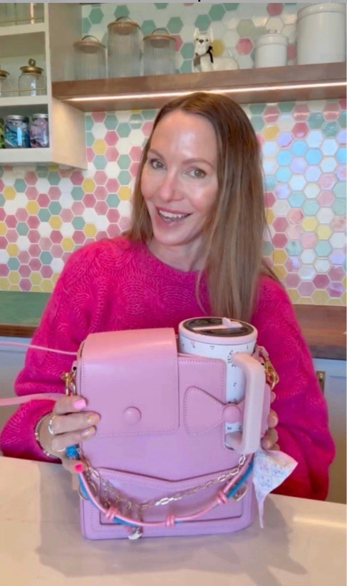 Okay but this might be the cutest last minute gift ever 🥹💗 on sale for Fourth of July weekend! great for garage sale weekends too! 
Also perfect for birthdays, surprise gifts, college girls and busy moms!



gift ideas, on the go, to go, bags, snakc bag, mom life, gift for mom, sale alert

#LTKmomlife #LTKSeasonal