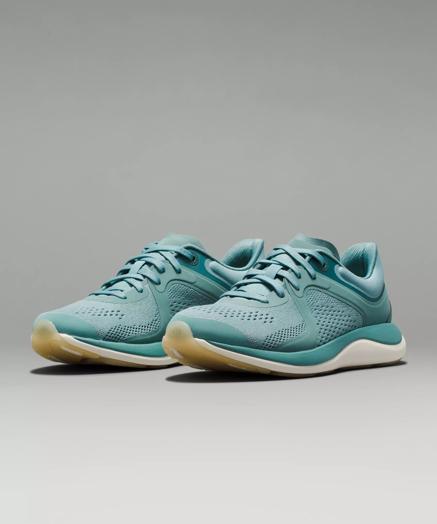 Chargefeel Low Women's Workout Shoe | Lululemon (US)