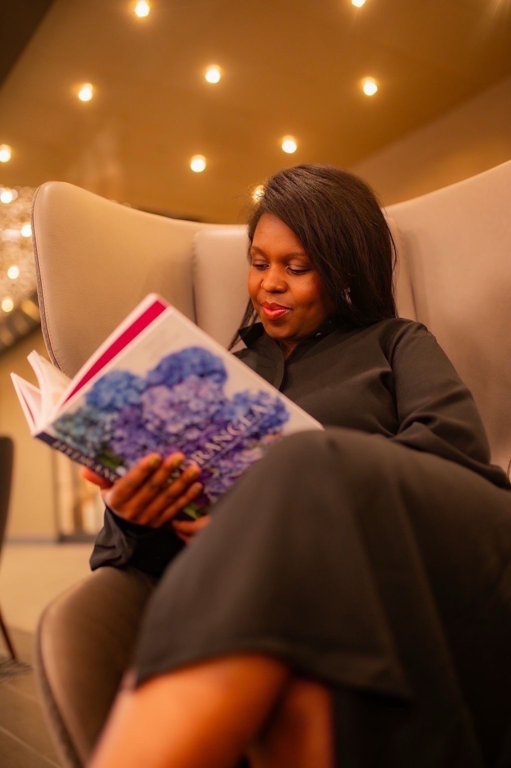 Secretsofyve: Got my copy of “Hydrangeas: Beautiful Varieties for Home and Garden!” Home decor coffee table book. It is such a beautiful book with stunning visuals especially if you love florals. @serena&lily @amazon
#Secretsofyve #ltkgiftguide
Always humbled & thankful to have you here.. 
CEO: PATESI Global & PATESIfoundation.org
 @secretsofyve : where beautiful meets practical, comfy meets style, affordable meets glam with a splash of splurge every now and then. I do LOVE a good sale and combining codes! #ltkstyletip #ltksalealert #ltku #ltkfindsunder100 #ltkfindsunder50 secretsofyve 

#LTKmomlife #LTKHome #LTKSeasonal