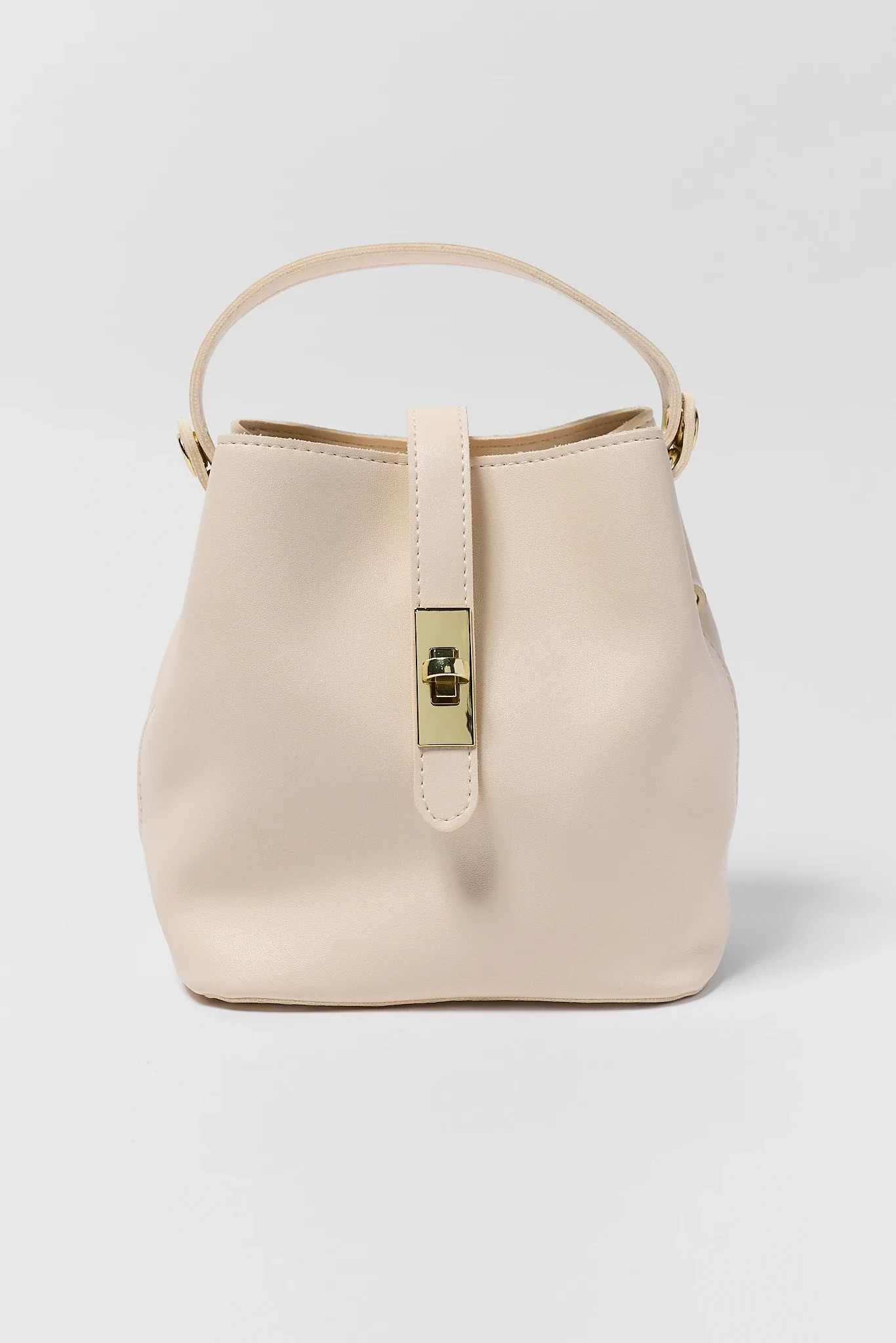 Ivory Turnlock Bucket Bag | Avara