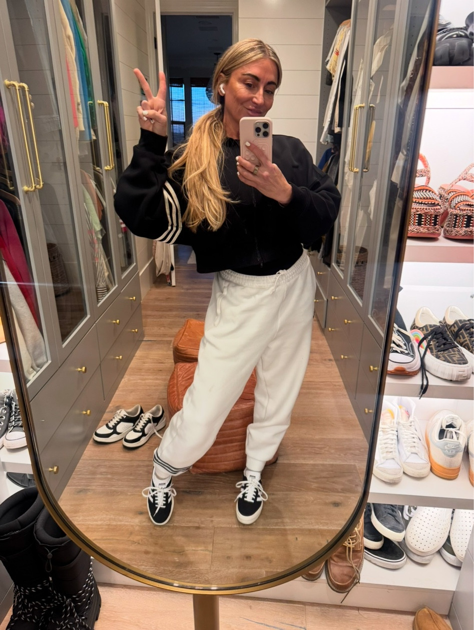 Rocking Adidas from head to toe🖤 

#LTKShoeCrush #LTKFitness #LTKActive