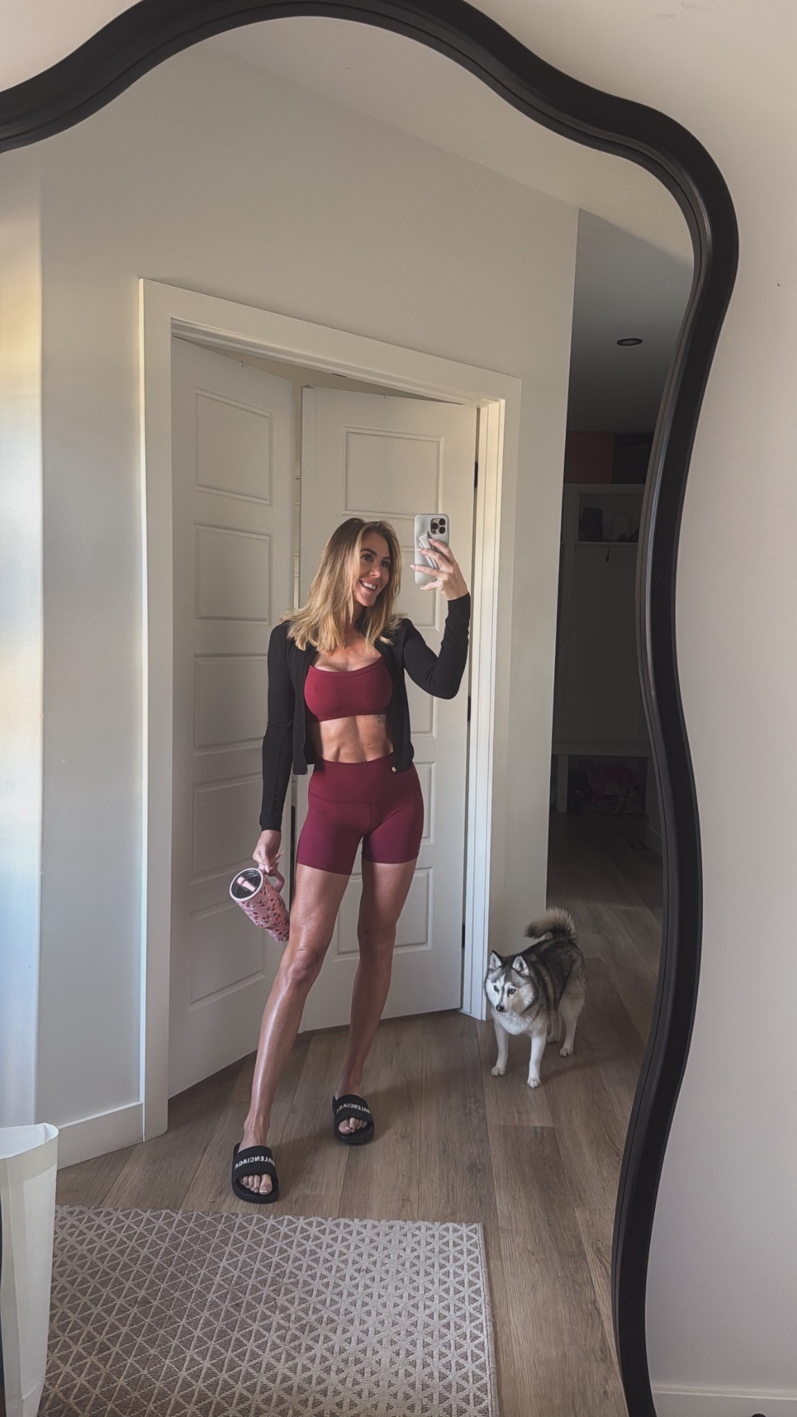 Size xs zip up jacket 
Size 0 shorts 
Size small bra 