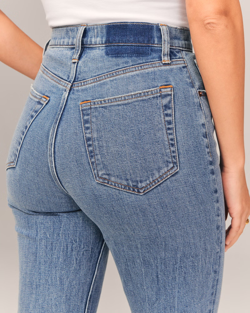 Curve Love Ultra High Rise Ankle Straight Jean | Abercrombie & Fitch (US)