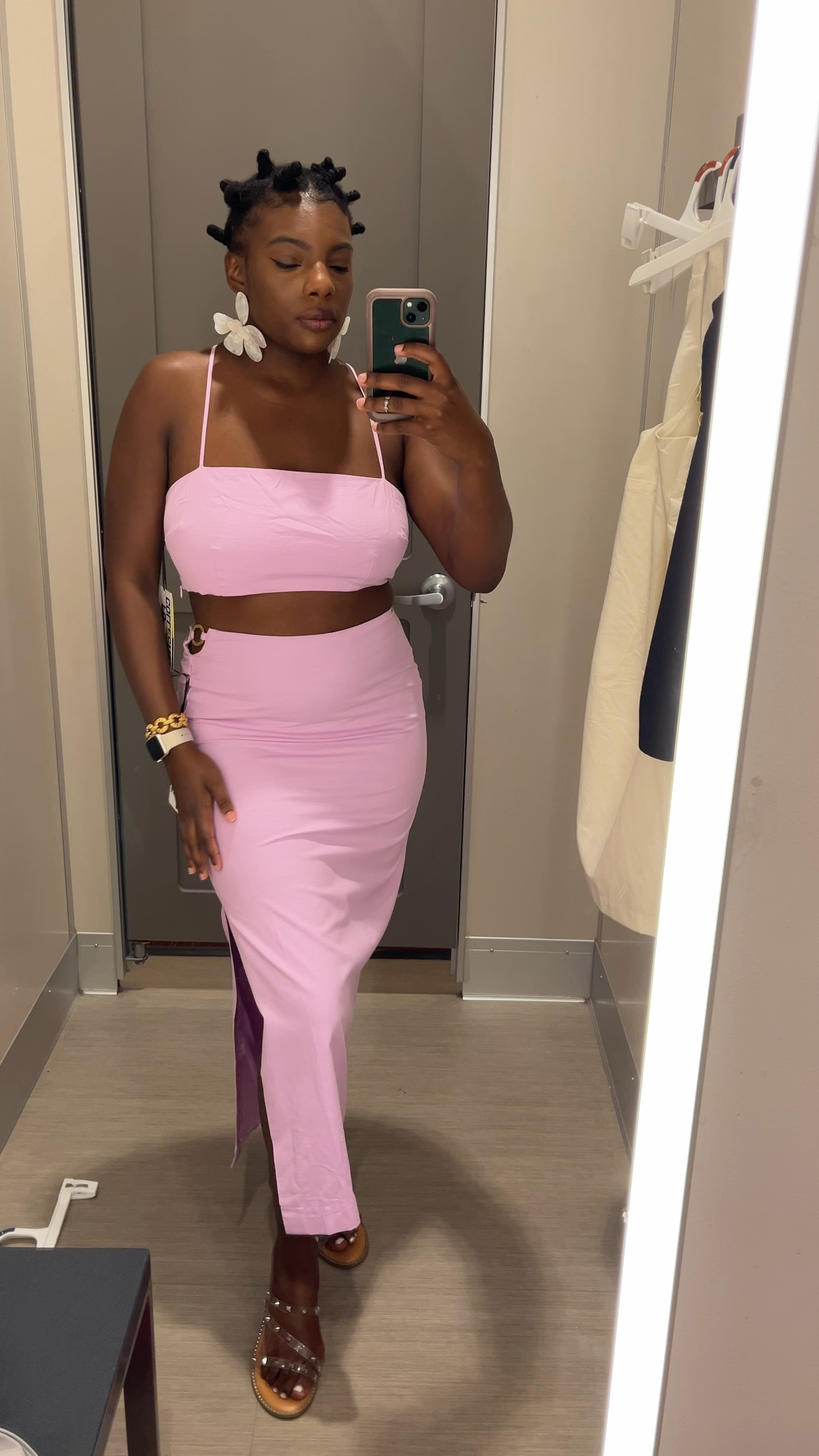 Size large in top and medium in skirt 

#LTKTravel #LTKFindsUnder50 #LTKSeasonal