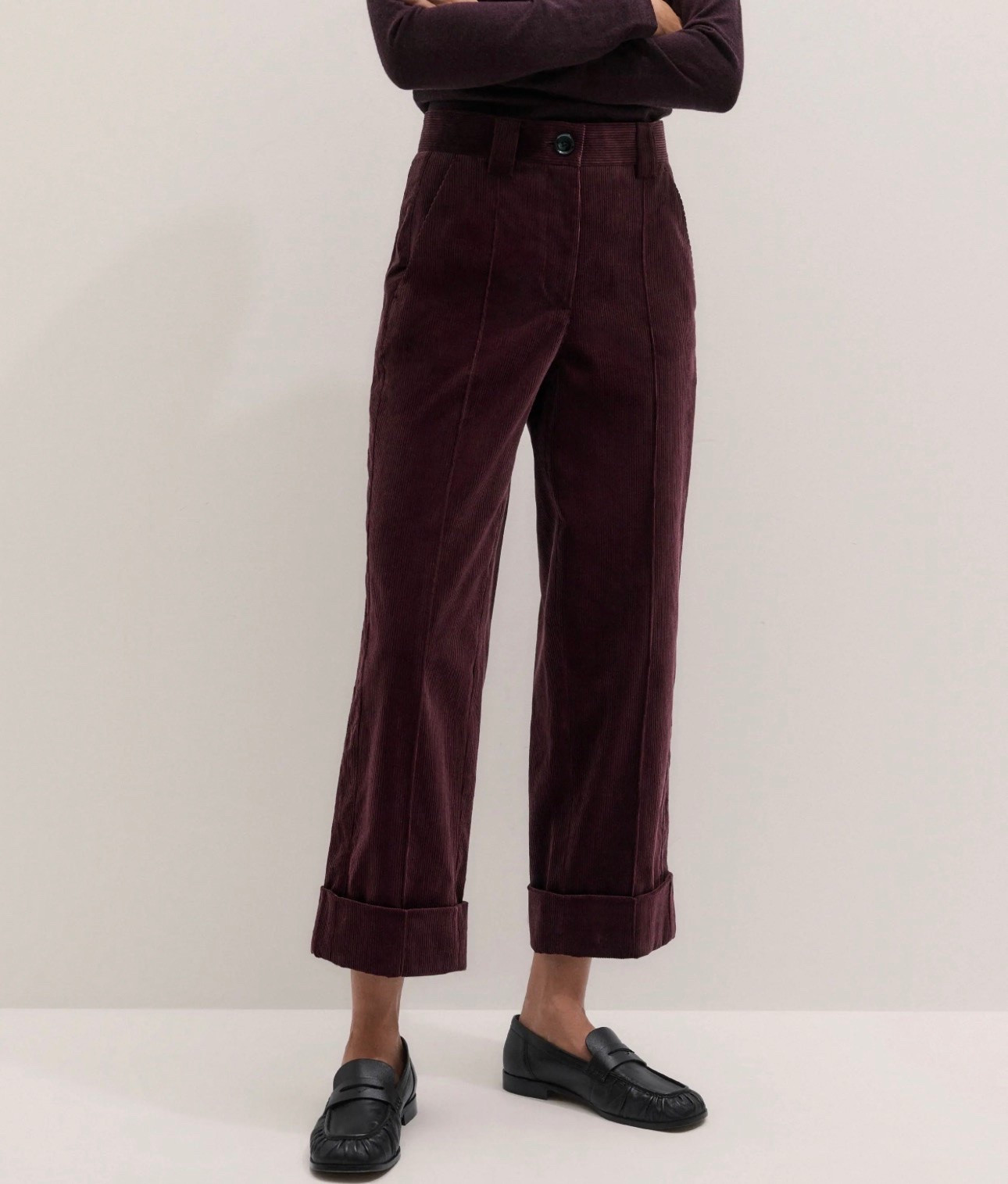 How cute are these pants?

#LTKOver40 #LTKSeasonal #LTKWorkwear