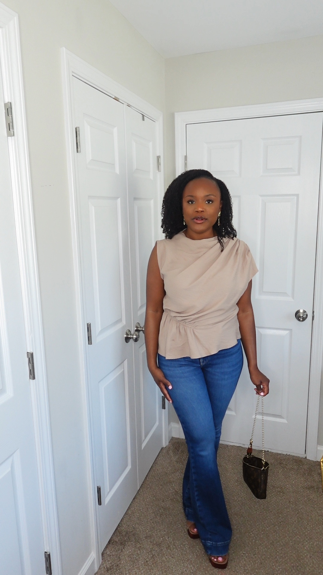 Top from Top shop, jeans are Good American. Shoes are Steve Madden. Jewelry is from Nordstrom, and ring is from David Yurman. Spring 2024 Fashion Inspo! 🦋

#LTKstyletip #LTKVideo #LTKmidsize