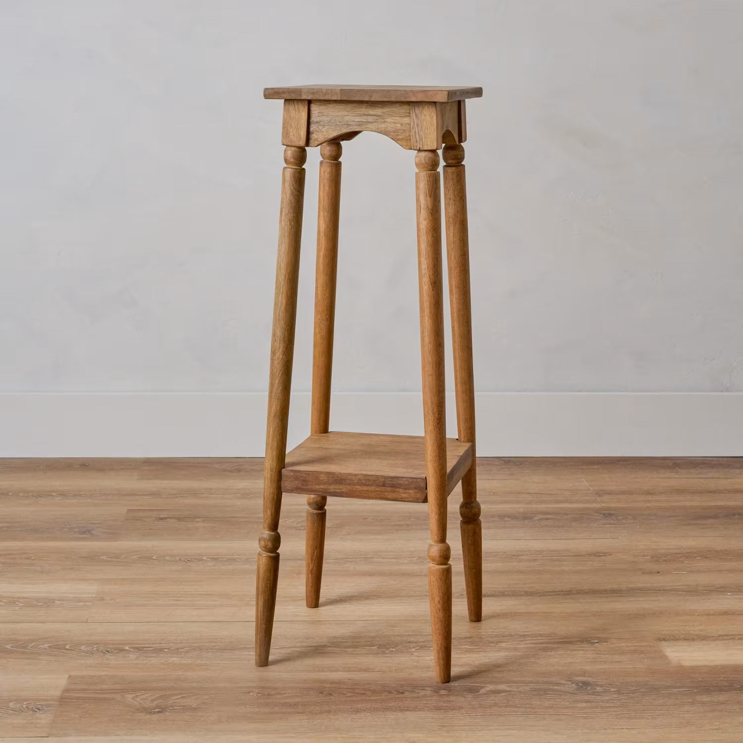 Cunningham Plant Stand | Magnolia