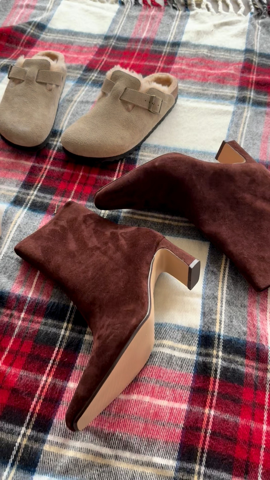 Chocolate brown, cow print and cozy Birkenstocks are the shoes of the season. These are all available at @dsw and both pair of boots are on crazy markdown! Up your shoe game with on trend and classic shoe selection at @dsw + take up to 30% almost everything (exclusions apply) during the Black Friday Sale - ends 11/30.@shopltk ##liketkit #mydsw #ad