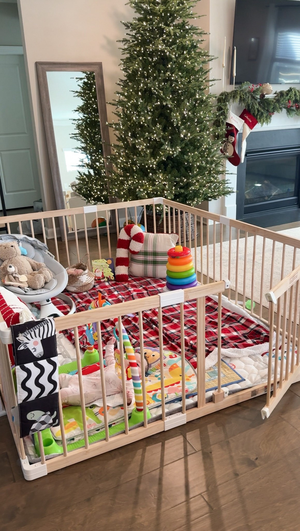 Wooden playpen for baby & toddler. On sale! 



#LTKCyberWeek #LTKHoliday #LTKBaby