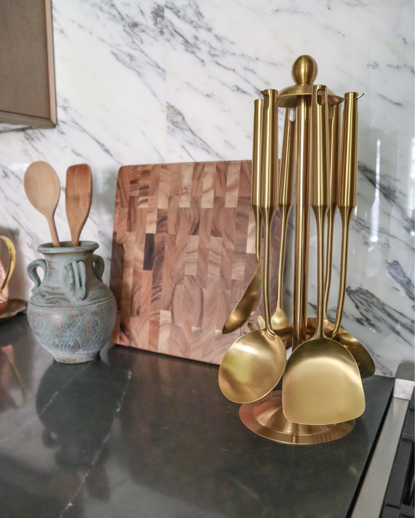 Gold kitchen utensil set from Amazon!

#amazonfinds #amazonkitchen

#LTKsalealert #LTKhome #LTKstyletip