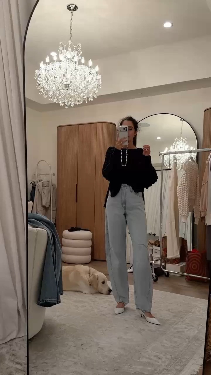 Girls… I am so impressed with these @levi levi jeans I picked up at Target! I’m just shy of 5-7” wearing the size 24 and small sweater. #stylinbyaylin #target @Target 

#LTKgrwm #LTKSeasonal #LTKootd