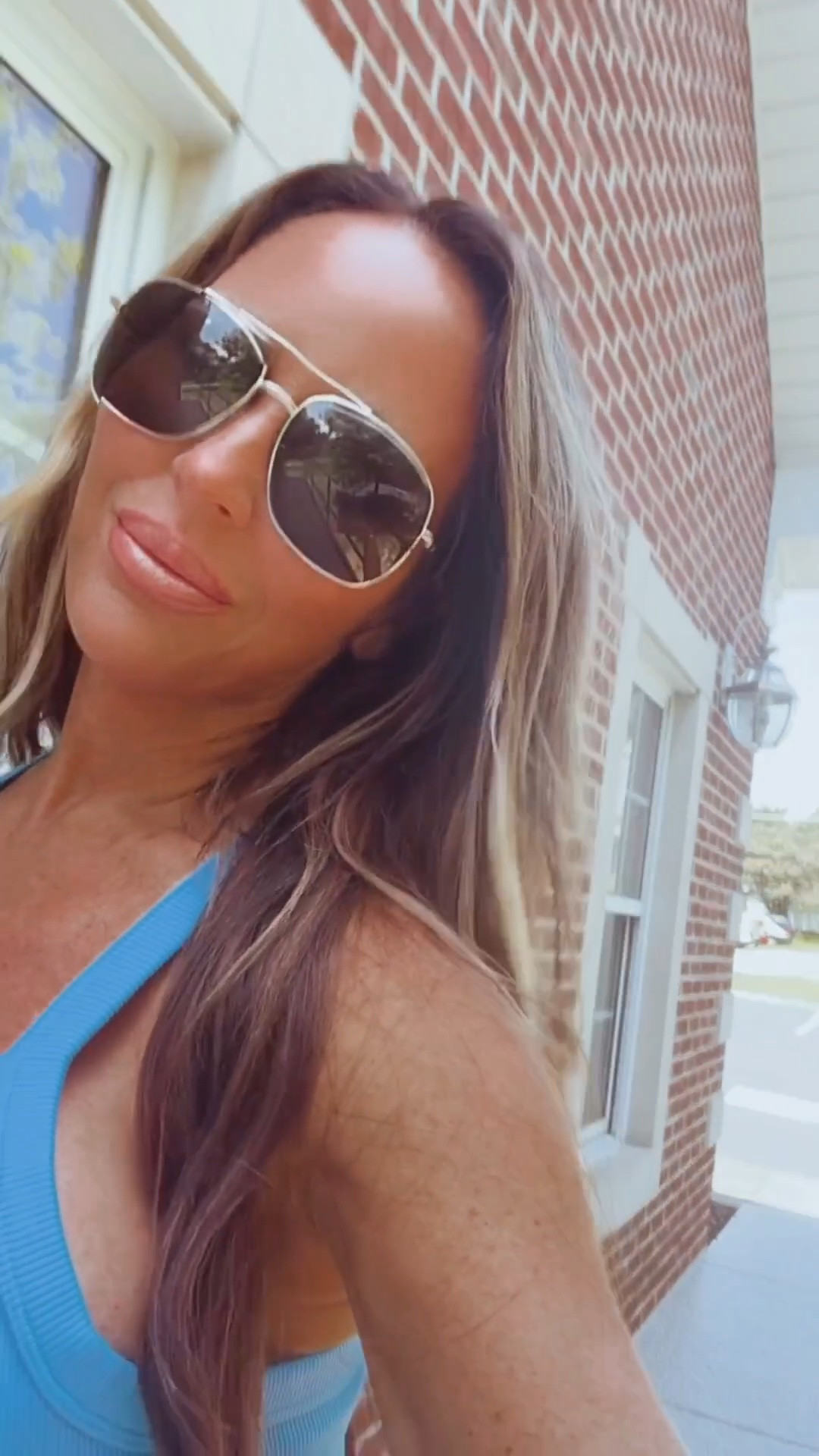 This blue is amazing.  The new @Alo Yoga azure blue release 🩵

#LTKootd #LTKfitnessgoals #LTKmomlife
