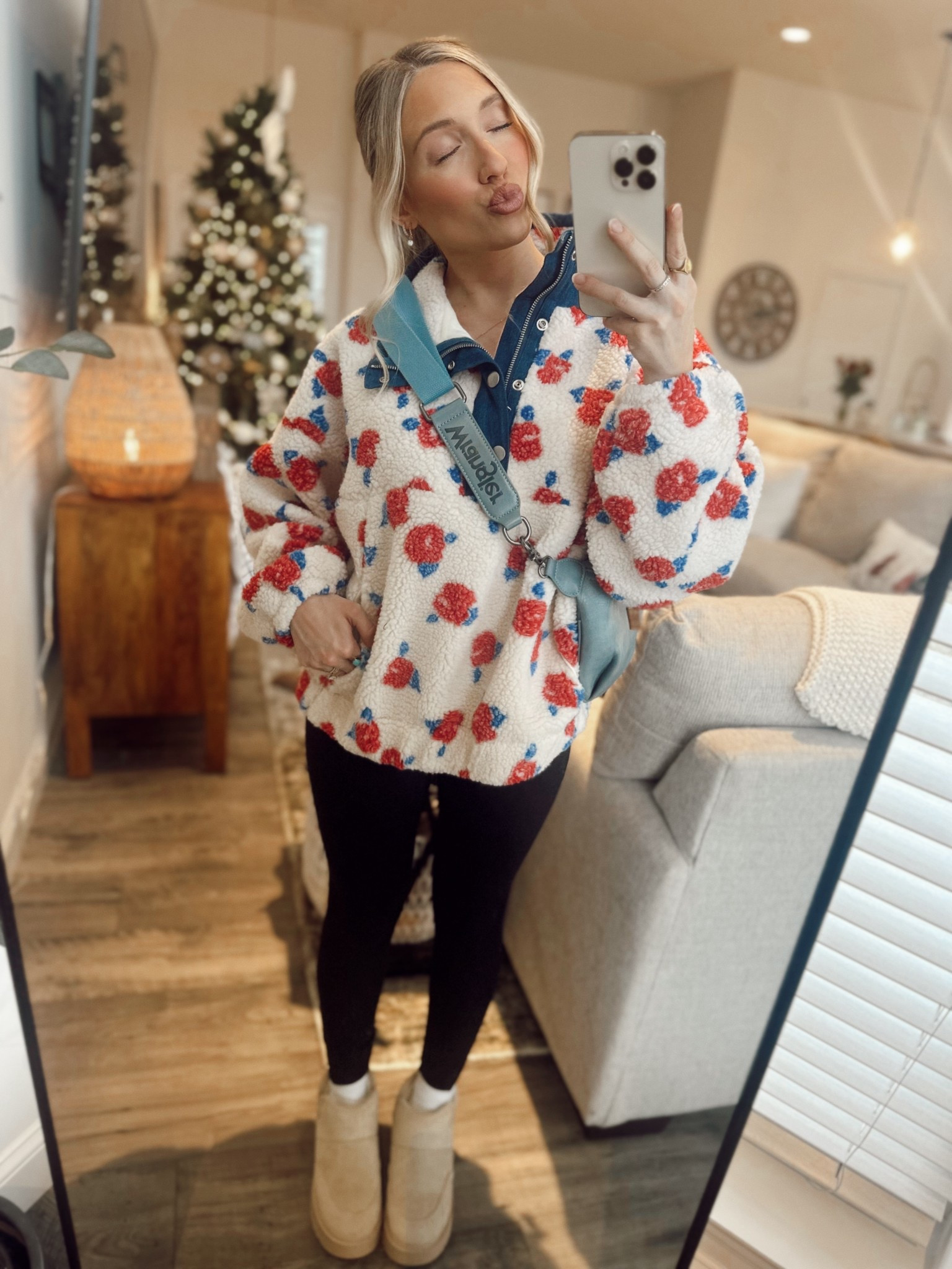 This oversized sherpa drops sat @vici and boy am I obsessed 🤭❄️ kerstyn35 for 35% off! Linking it now from a few other places as well(: 

bump friendly ootd ✨



#LTKHoliday #LTKBump #LTKootd