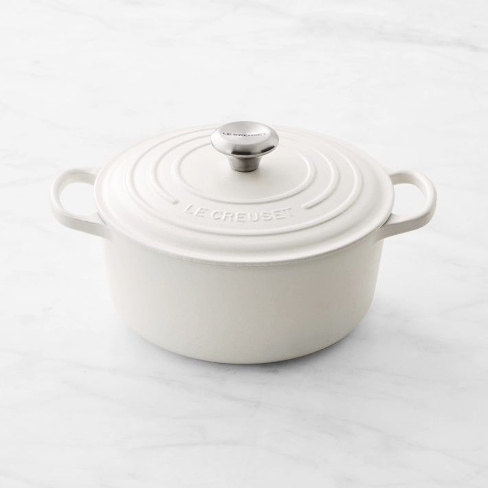 Le Creuset Signature Enameled Cast Iron Round Oven | Williams-Sonoma