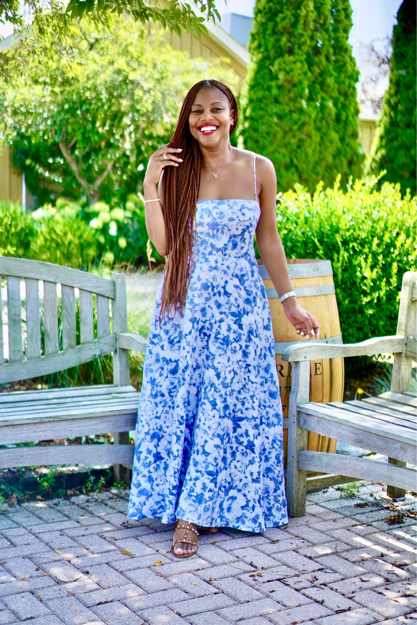 It’s still sundress season. How about a little linen love? 🩵 This dress was a hit at the Seersucker and Sundress wine event last week. And it’s classic enough to be in your summer wardrobe for years to come. 

#LTKParties #LTKStyleTip #LTKWedding