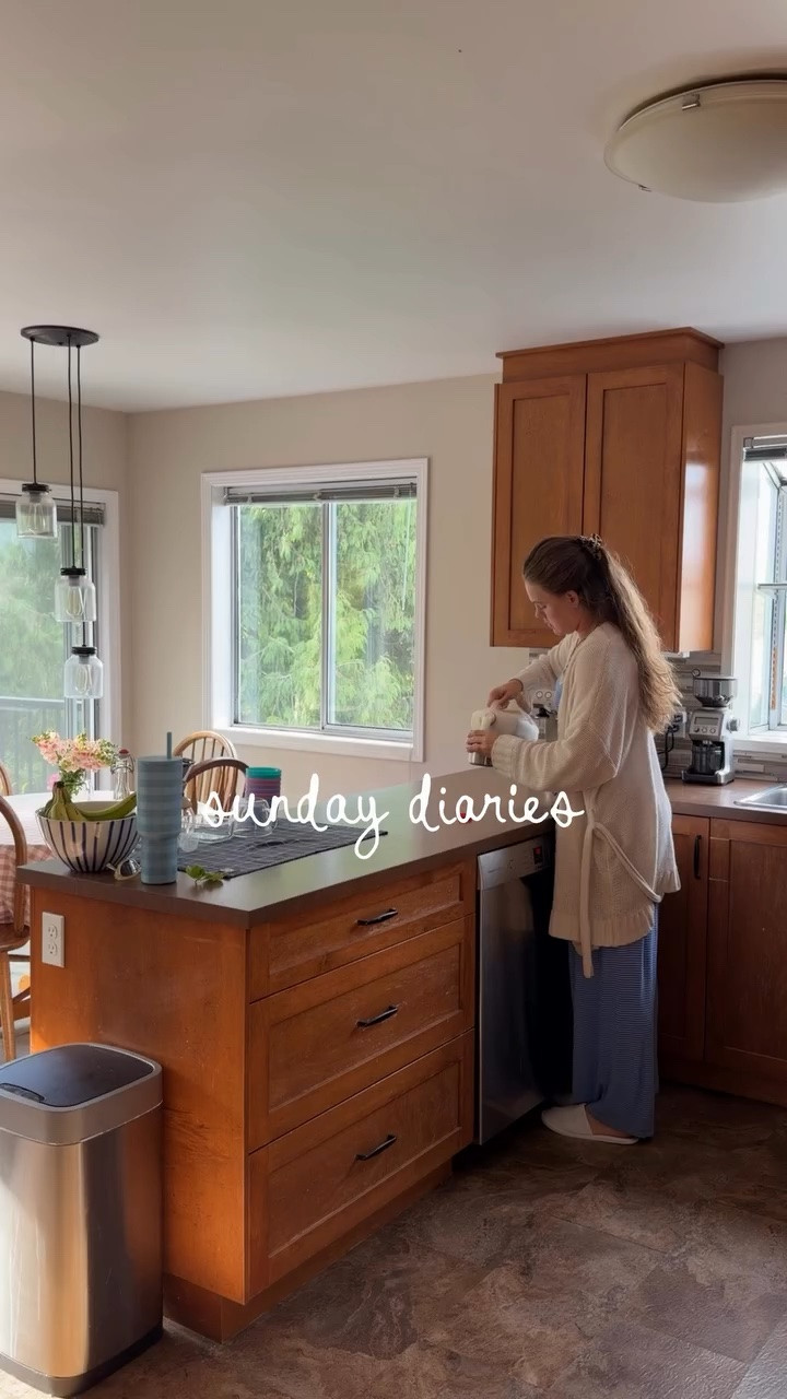 peaceful sunday morning at home & get ready with me for a baby shower 🕊️☁️🩵

#dayinthelife #dailyvlog #ditl #sundaymorning #sundaydiaries