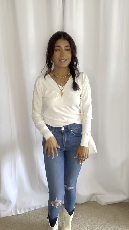 Ootd. White knit top is so soft and lightweight for this season. Size S.
Jeans size 0
Boots size 8
Crossbody bag
Bracelets 10% off SPRING

White knit top, Skinny jeans, White western boots, Mother’s Day gift, Gift guide, Perfect gift, Fashionable outfit, Chic ensemble, Gift idea, Spring style, Fashion gift, Casual chic, Western boots, Gift for her, Stylish look, Mother’s Day present, Gift inspiration, Trendy outfit, Fashion-forward gift, White top fashion, Western boots style, Mother’s Day style, Gift for fashion lovers, Casual outfit, White knit gift, Fashionable gift, Spring outfit, Stylish gift, Mother’s Day outfit, Gift for style mavens.

#LTKVideo #LTKGiftGuide #LTKfindsunder50
