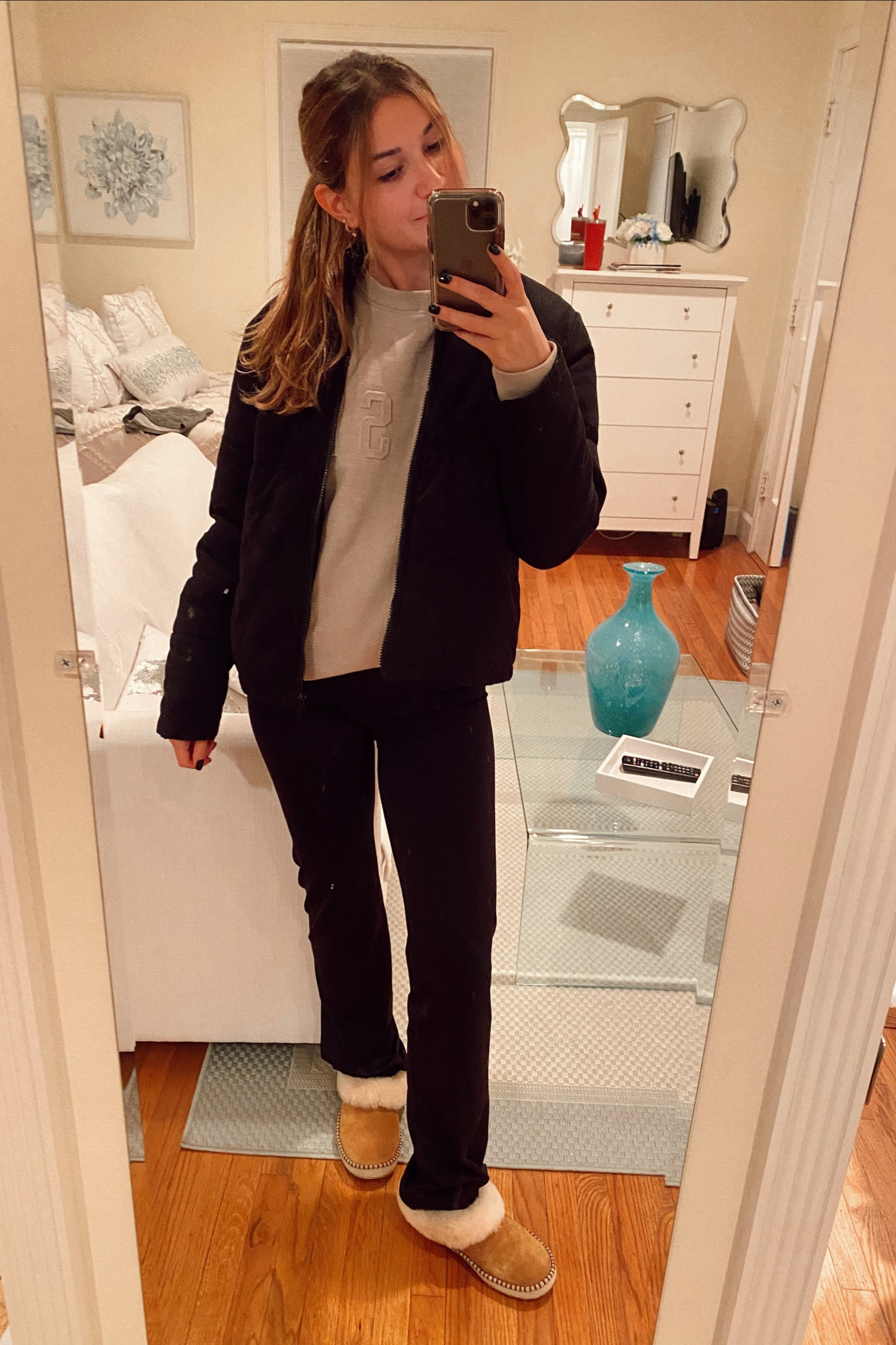 Comfy outfit to run to the grocery store! Wearing flared leggings and a puffer is a good way to be comfortable and look more put together💖 

#LTKSeasonal #LTKunder50 #LTKfit