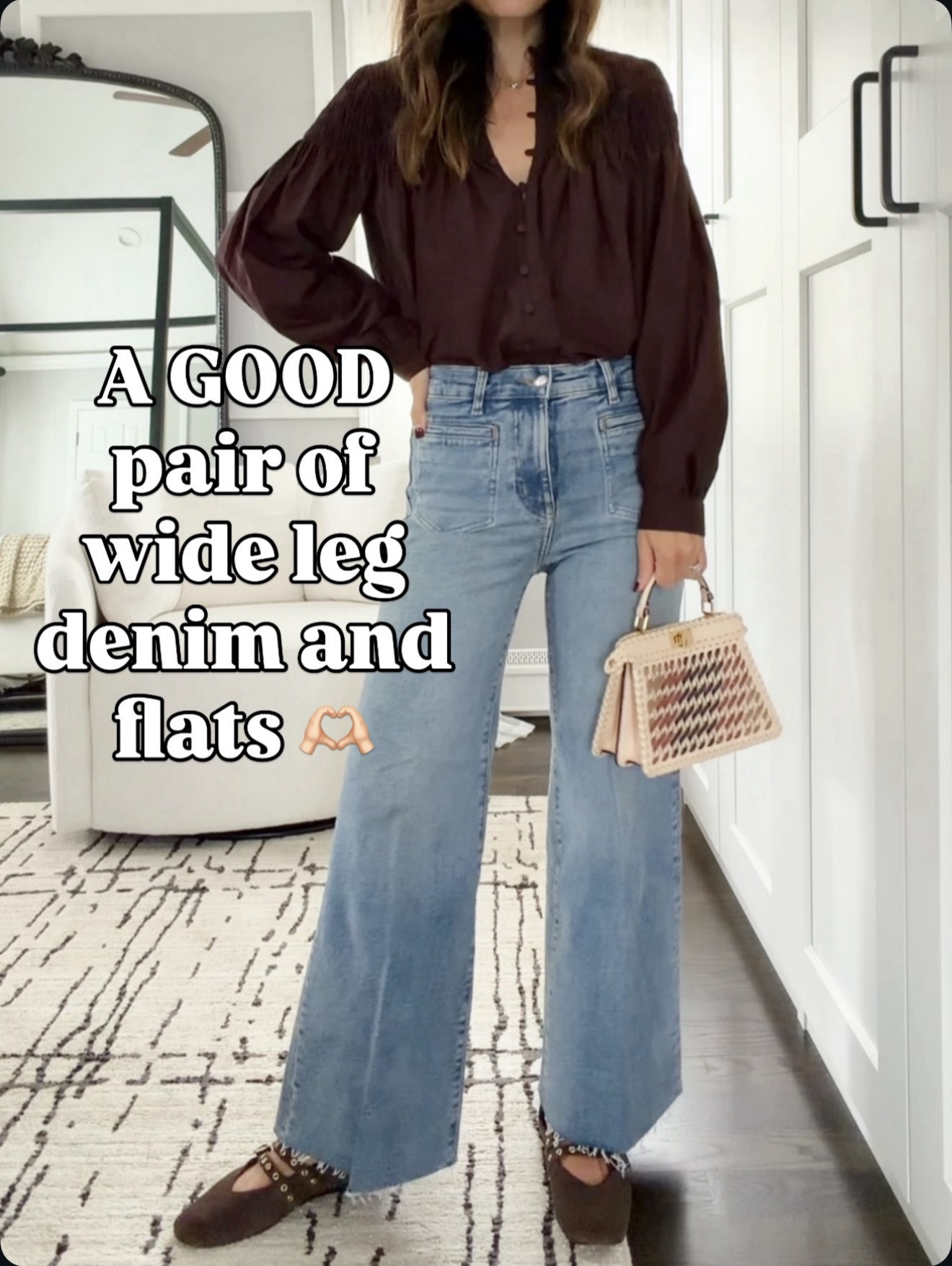 A good pair of wide leg jeans + flats = always a win 🤍 🔗⬇️

#LTKootd #LTKSeasonal #LTKOver40