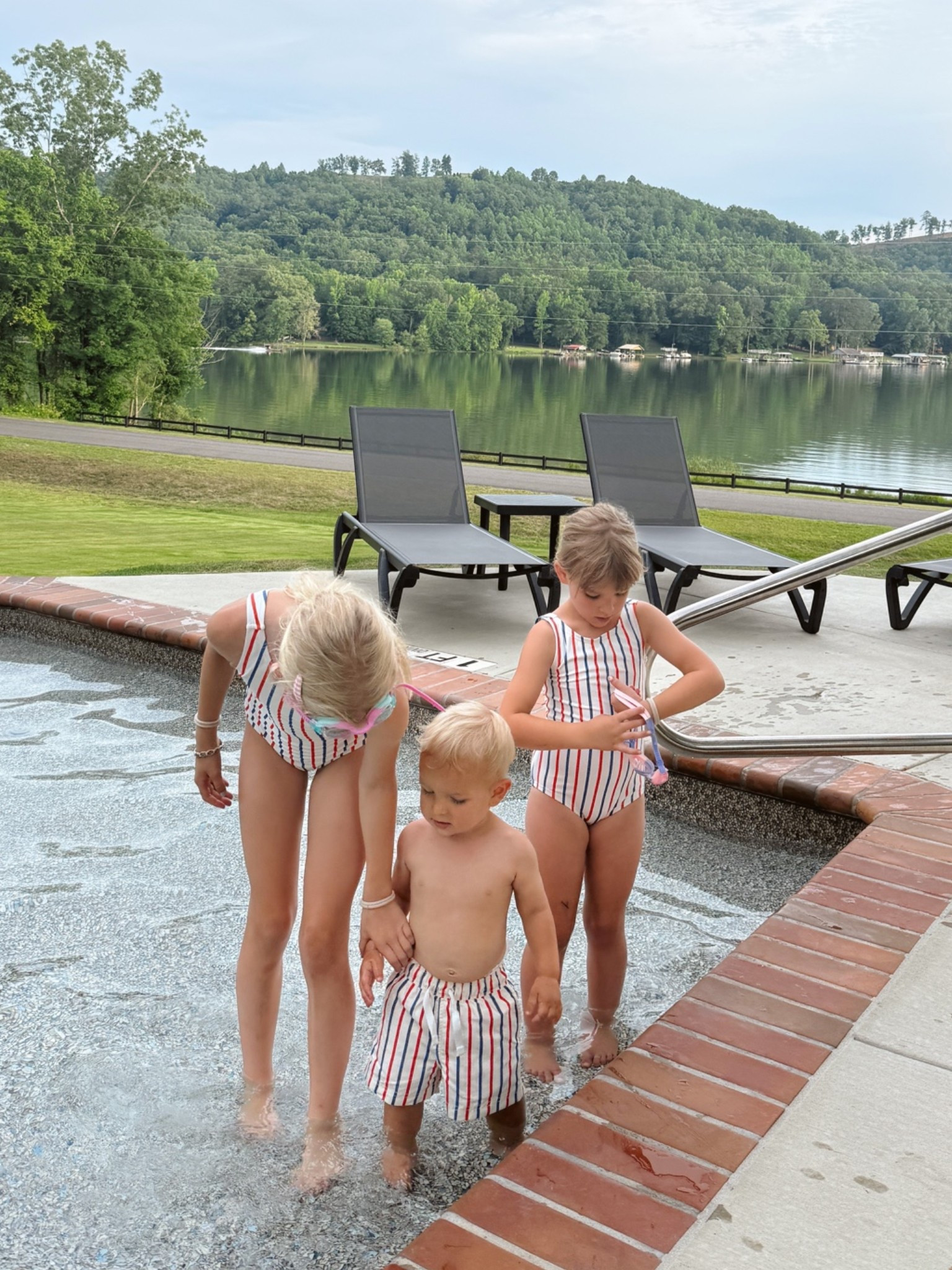 Extra 20% off Red, white, and blue Hanna Andersson swimsuits:)

#LTKSwim #LTKKids