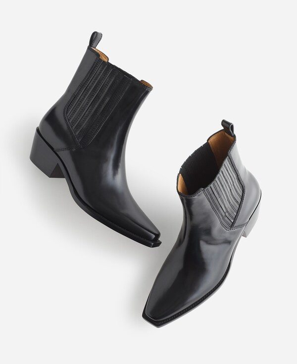 The Ingrid Chelsea Boot | Madewell | Madewell