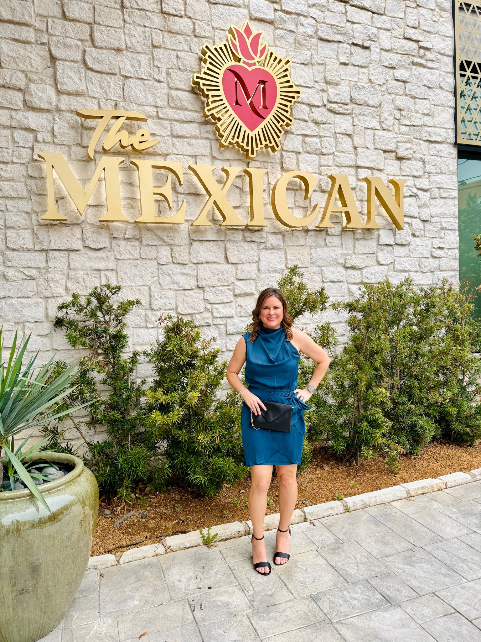 Cocktail party dress for girls night out dinner! 

#girlsnightout #cocktailparty #datenight #amazondresses #dresses 

#LTKStyleTip #LTKFindsUnder100