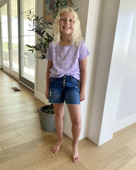 Why are so many shorts for girls so short? #walmartpartner we have looked high and low for shorts for my three girls that were a little bit longer, but not a full out Bermuda short. We finally found the perfect pairs at @walmart!! 

#walmartfashion @walmartfashion #walmart