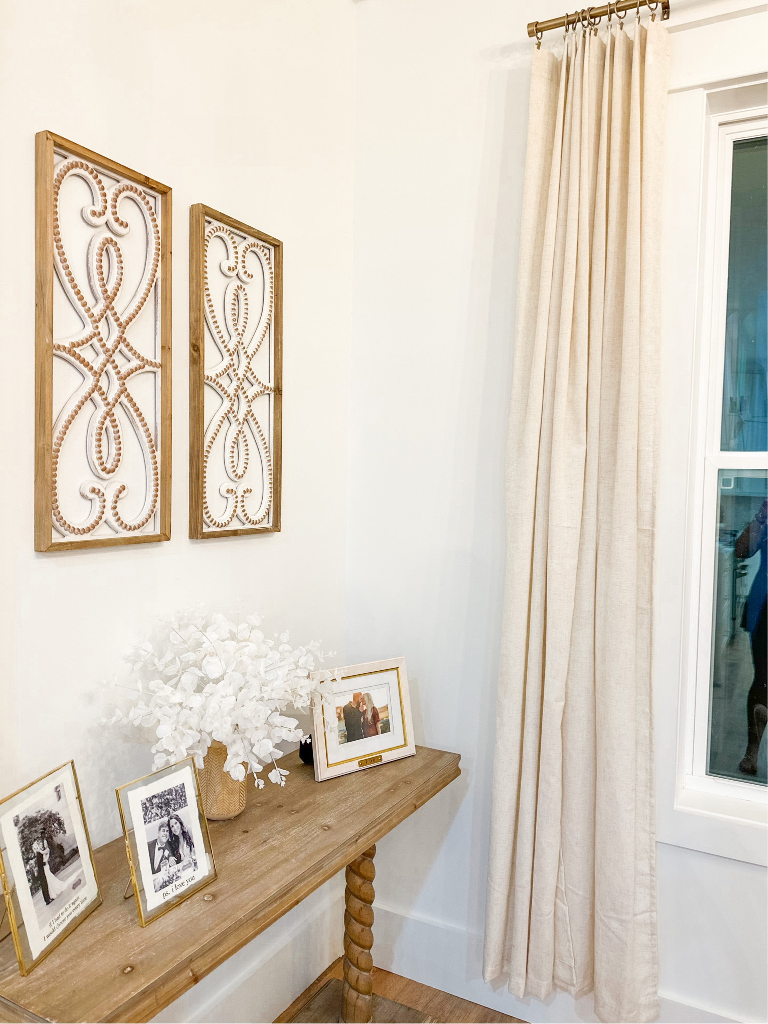 Kitchen nook details / you could say I love all the neutrals 

Amazon curtains, linen curtains, gold curtain rod, faux flowers



#LTKunder100 #LTKunder50 #LTKFind