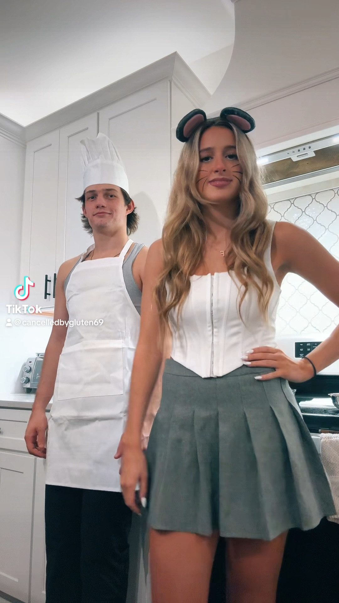ratatouille costume!!🐀🤍