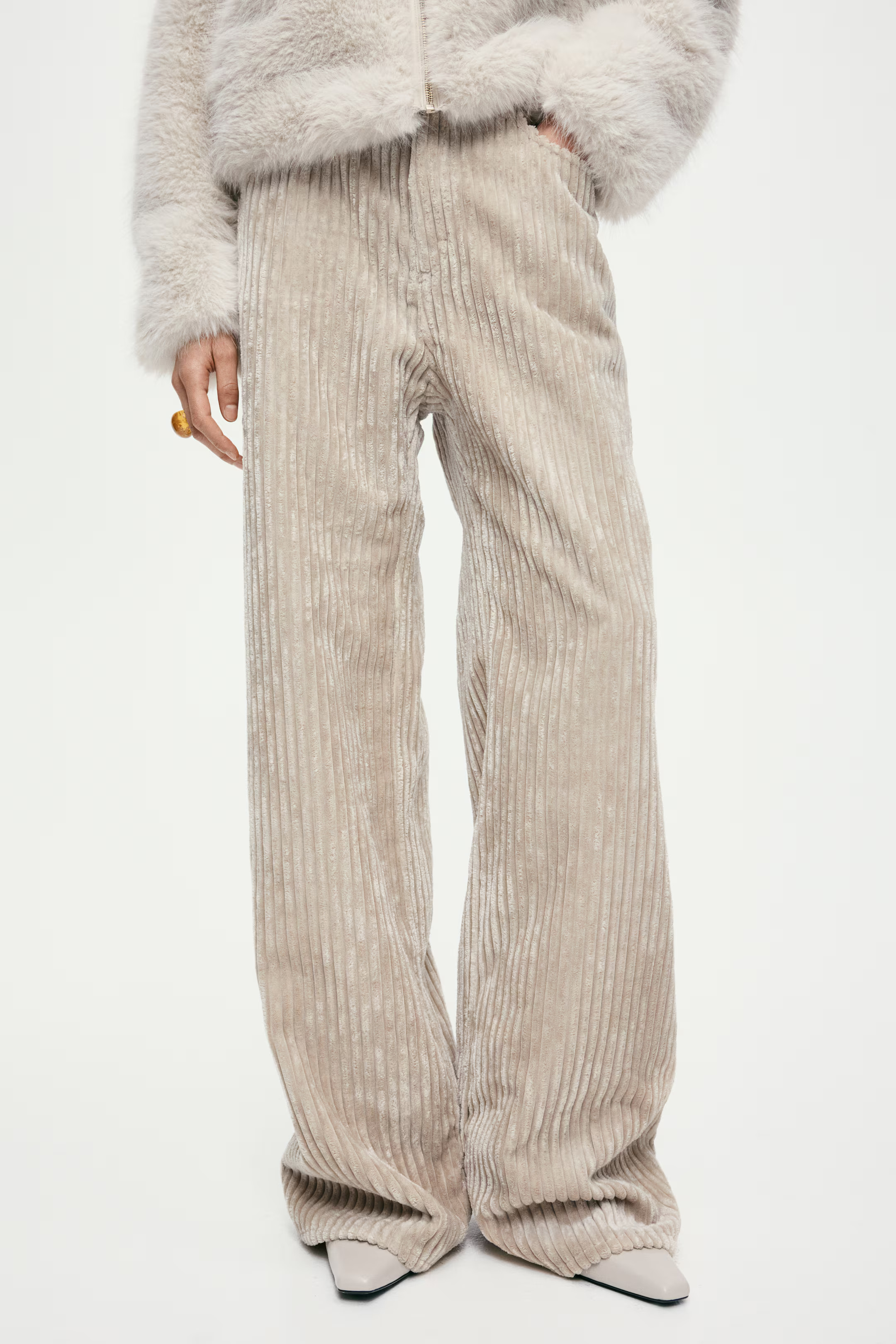Bootcut corduroy trousers | H&M (UK, MY, IN, SG, PH, TW, HK)