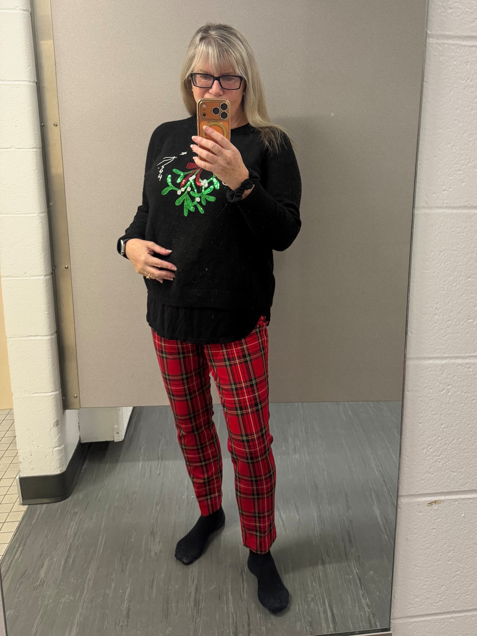 Finding a little Christmas cheer everywhere I go 

#LTKOver40 #LTKmomlife #LTKHoliday