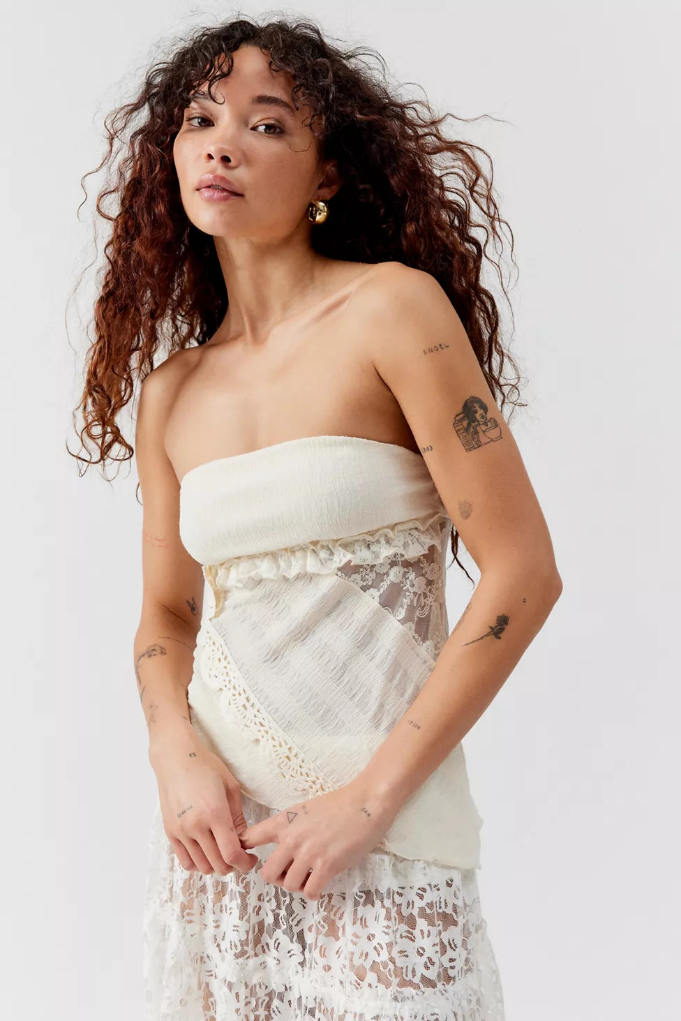 Kimchi Blue Nora Lace & Crochet Tube Top | Urban Outfitters (US and RoW)