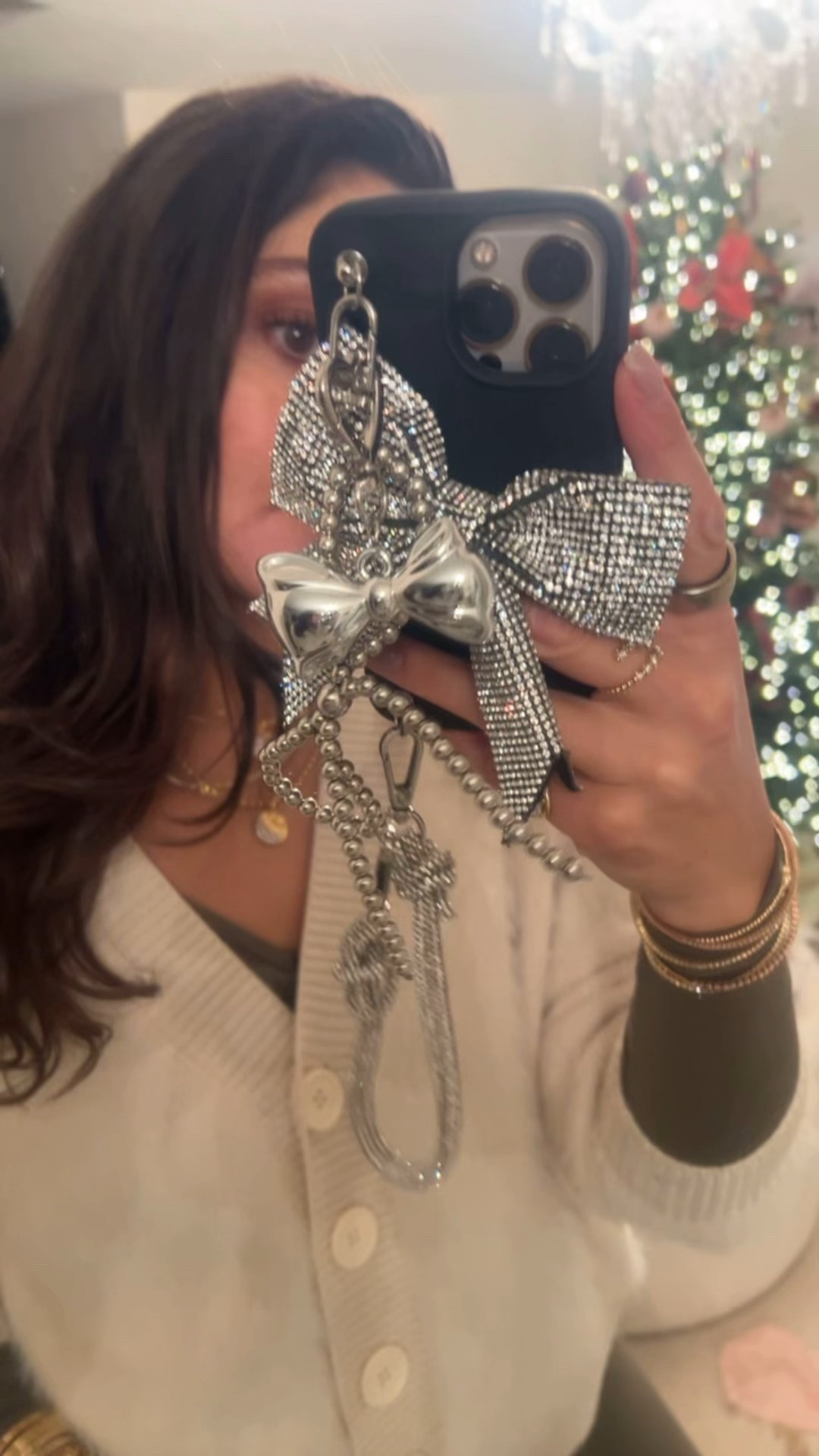 Phone bow case + charms