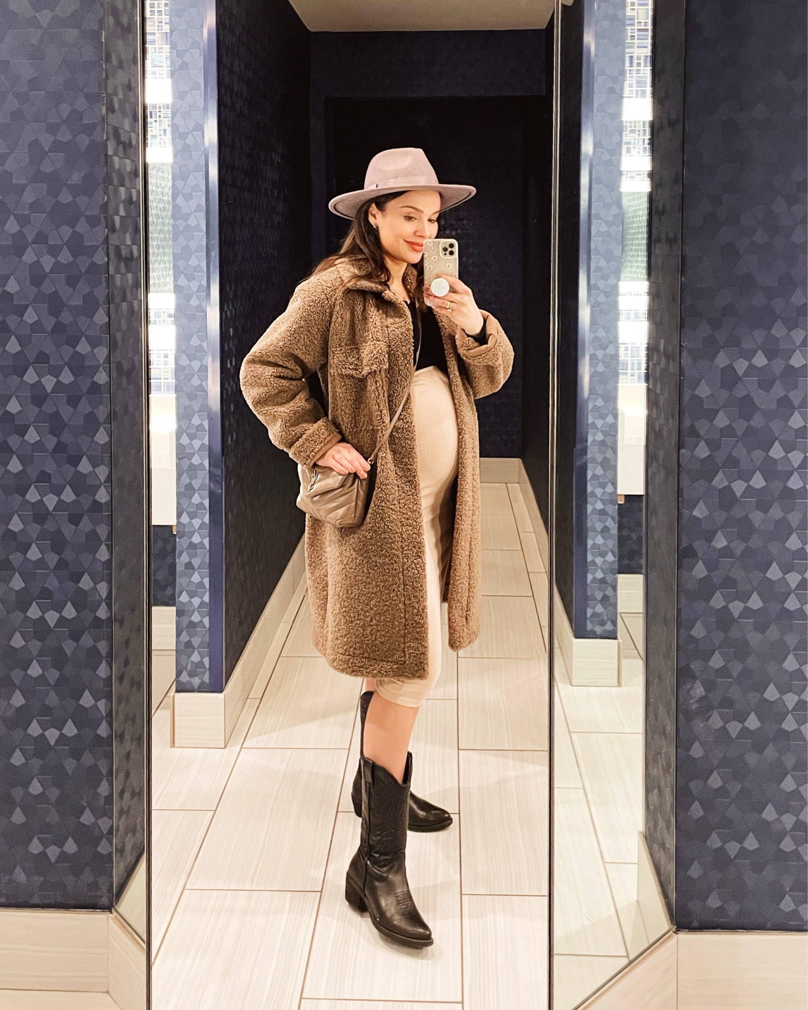 OUTFIT IDEA: Take off the shacket and you’ve got a Spring-friendly look too!

Third trimester means pampering and accommodating your growing “waistline” 🤪 Anything that squeezes your belly will feel extra uncomfortable by now, so I opt for pieces that go above or below my #babybump 🤰🏽 This skirt is a great piece for mixing and matching with t-shirts or blouses. 



#LTKbump