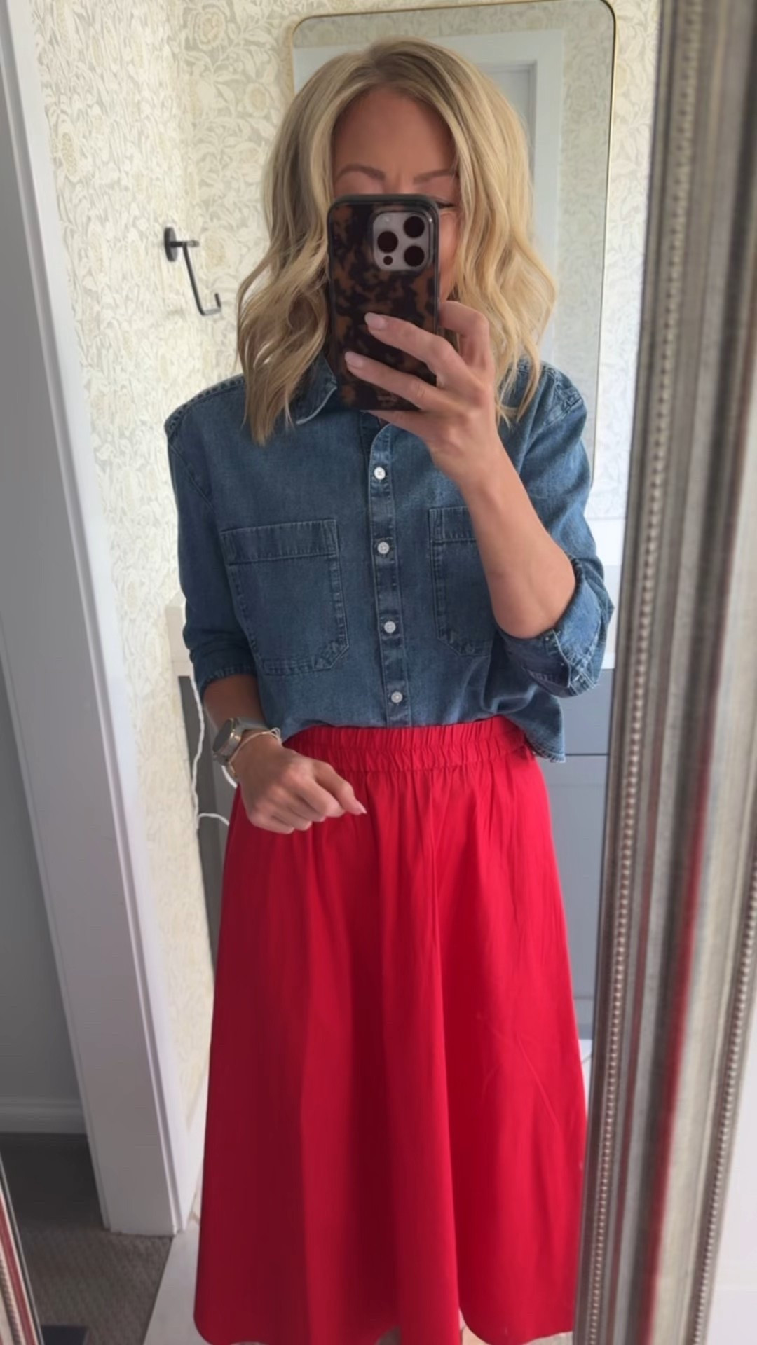 Been eyeing the JCrew version of this shirt but it’s been on back order for a while. Found some similar ones and linked them all below. 

Loving a cropped denim long sleeve for summer as a shirt option and a light jacket option  